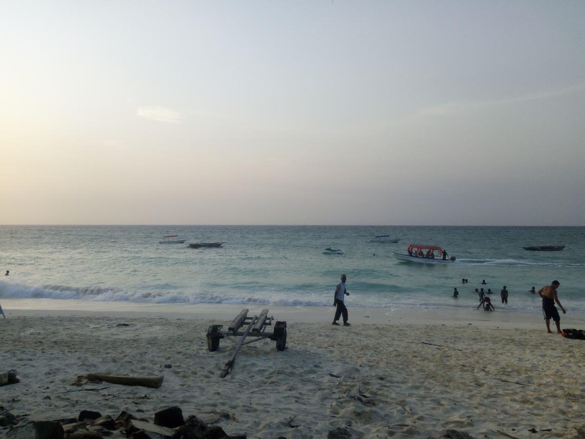 Asiya Beach Bungalow Nungwi Luaran gambar
